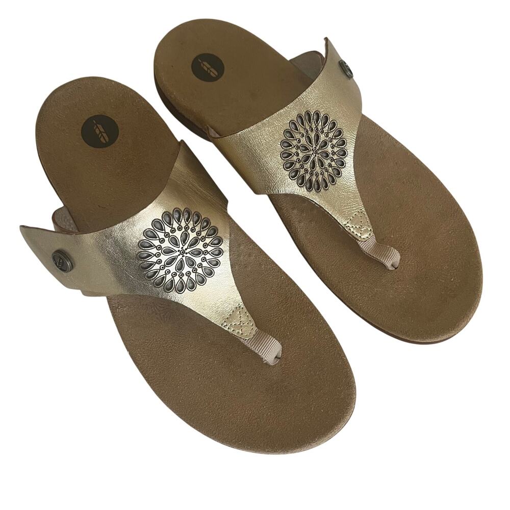 Revitalign Women's 9 Orthotic Comfort Flip Flop Sandal Gold Medallion